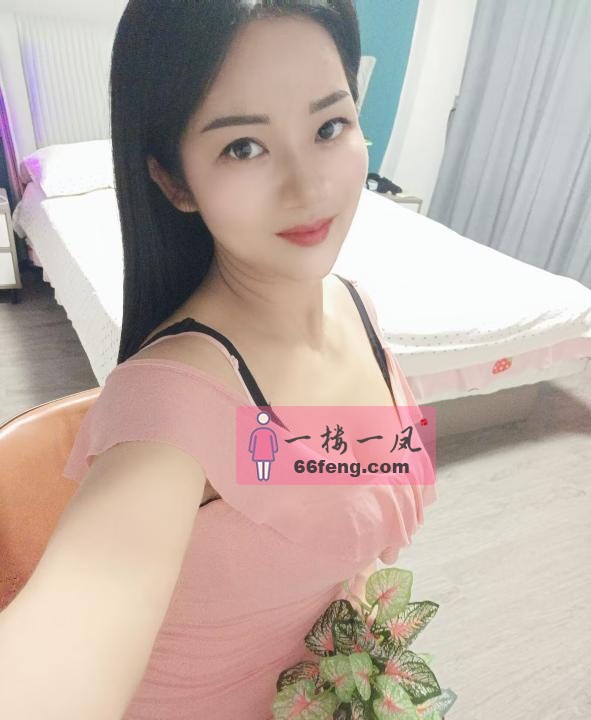 海珠轻熟性价比小妮子