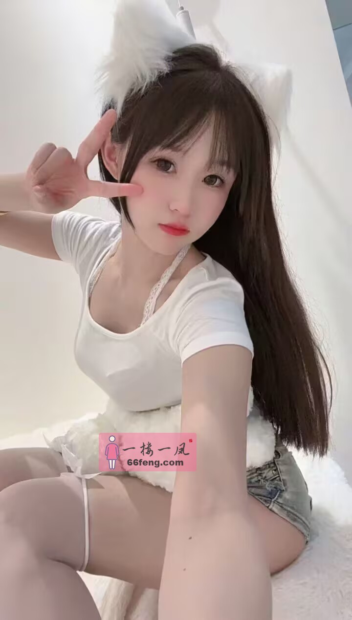 漂亮的小嫩妹
