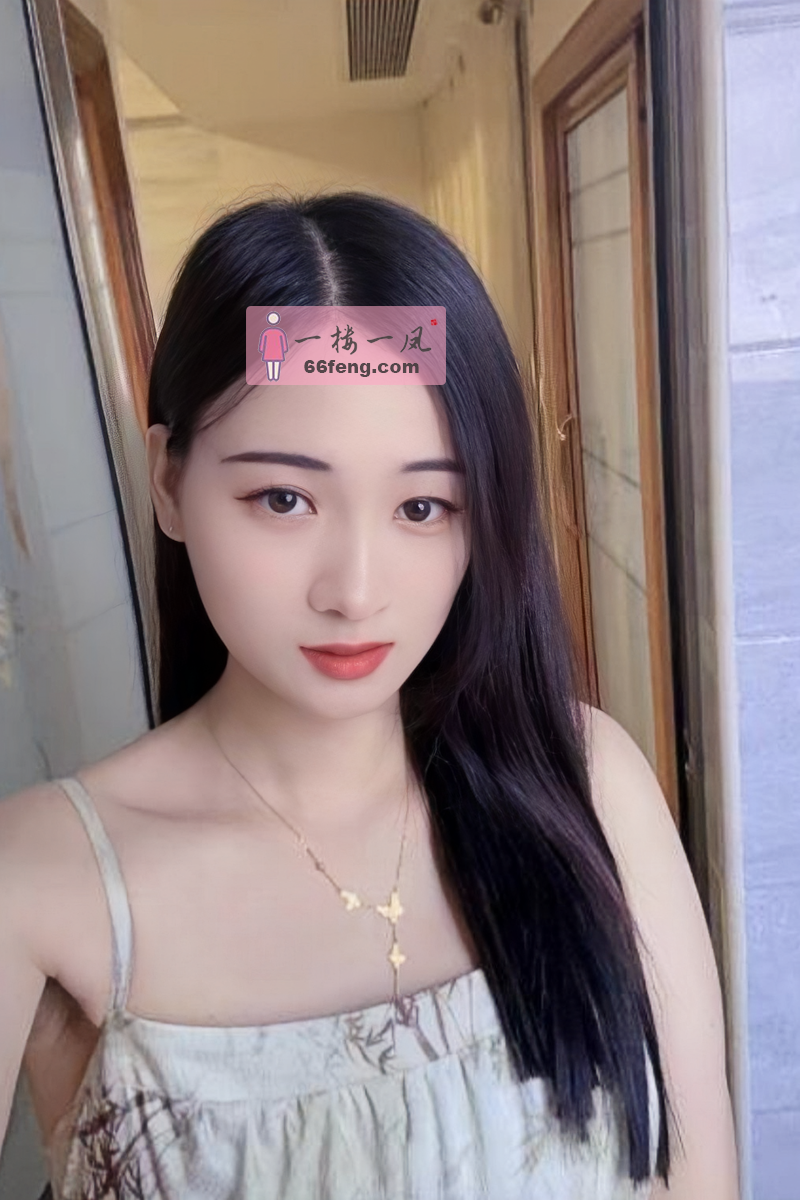 邗江恋钰莹